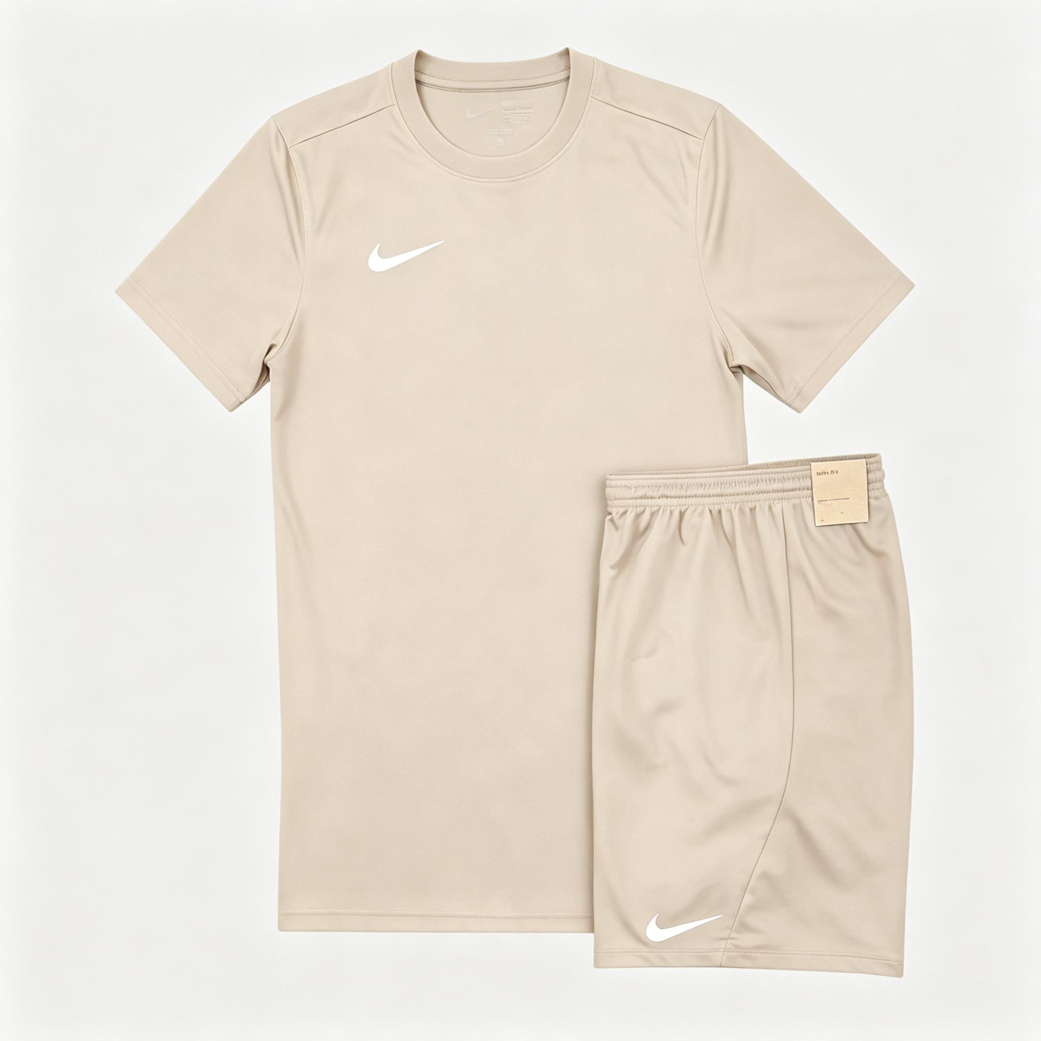 Comfortable and breathable men's sportswear
