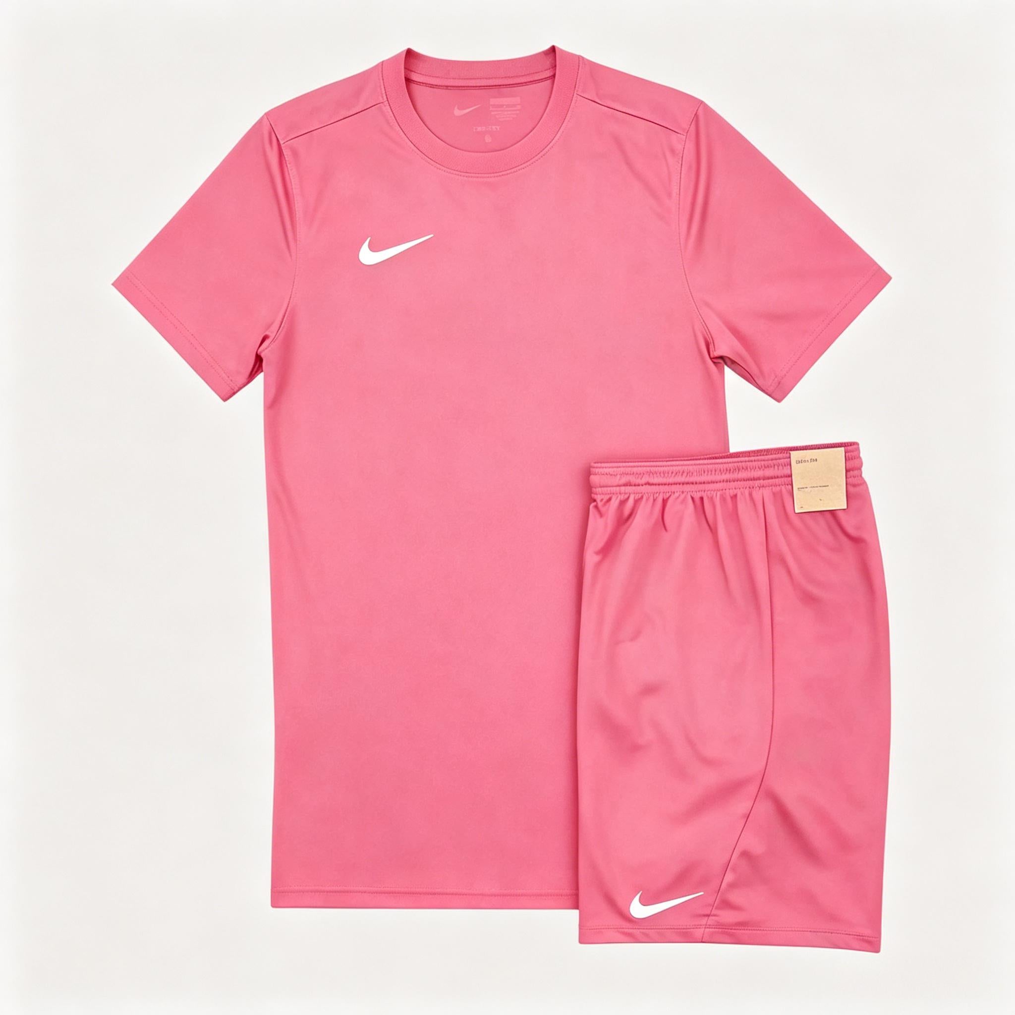 Comfortable and breathable men's sportswear