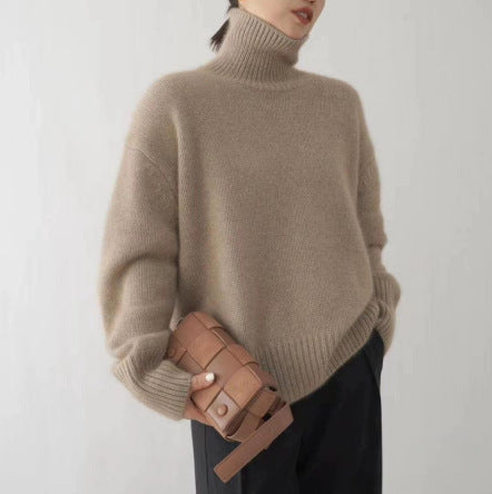 Ultra-Soft Turtleneck Sweater – Timeless & Elegant