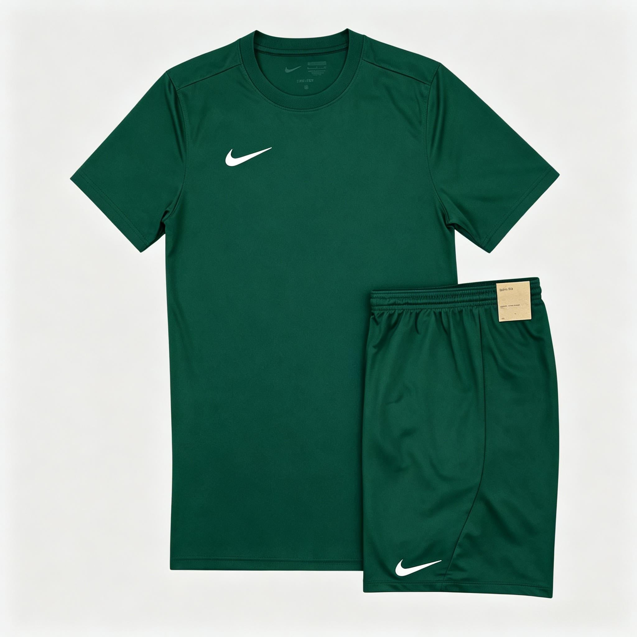 Comfortable and breathable men's sportswear