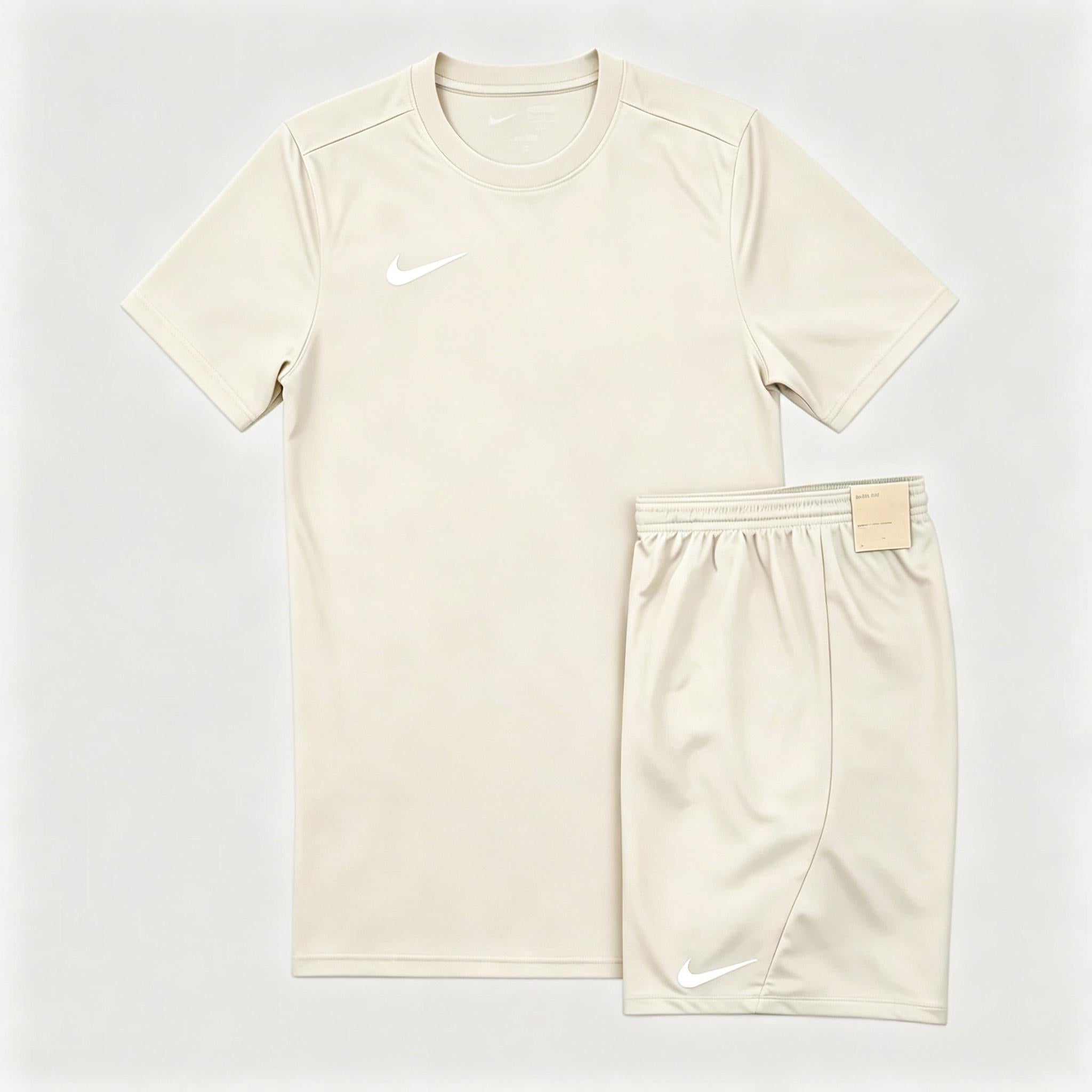 Comfortable and breathable men's sportswear