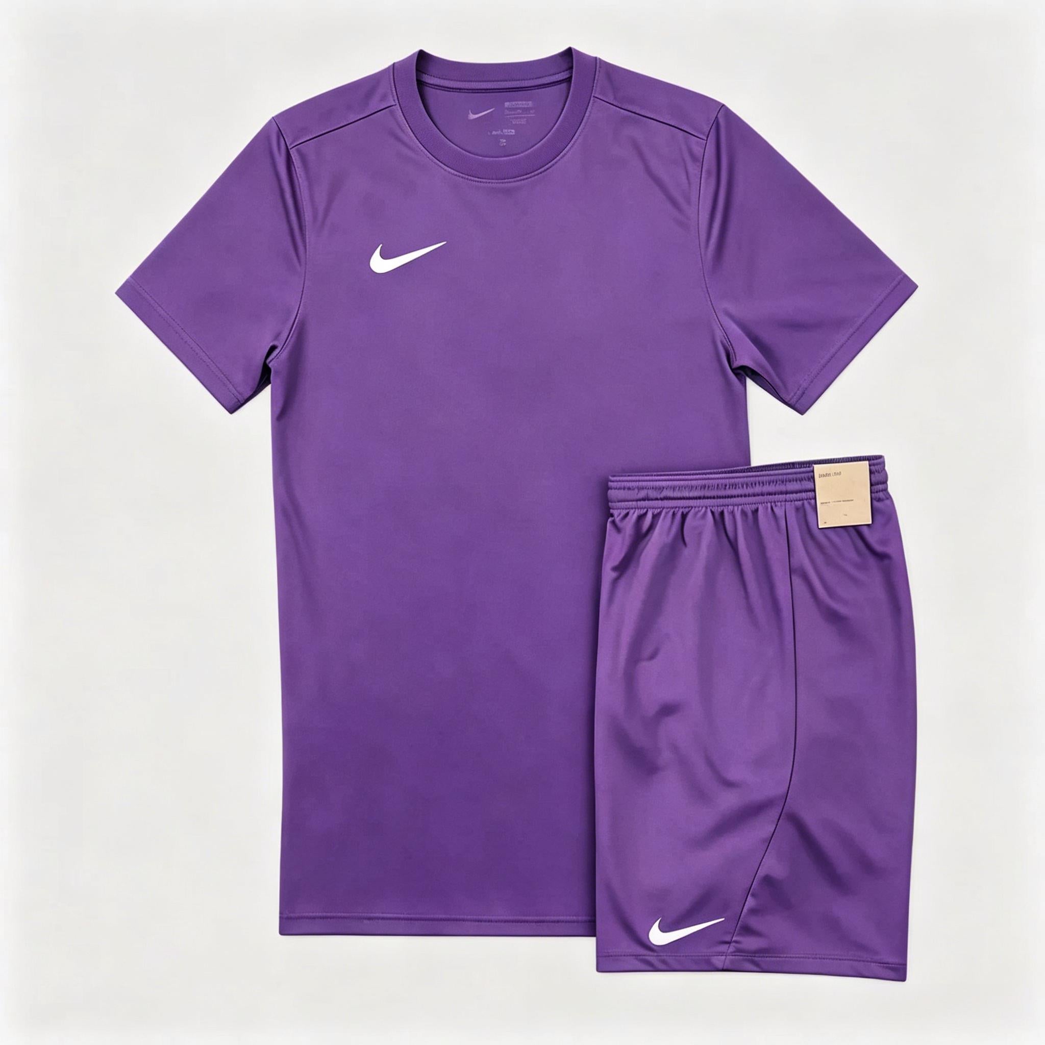 Comfortable and breathable men's sportswear