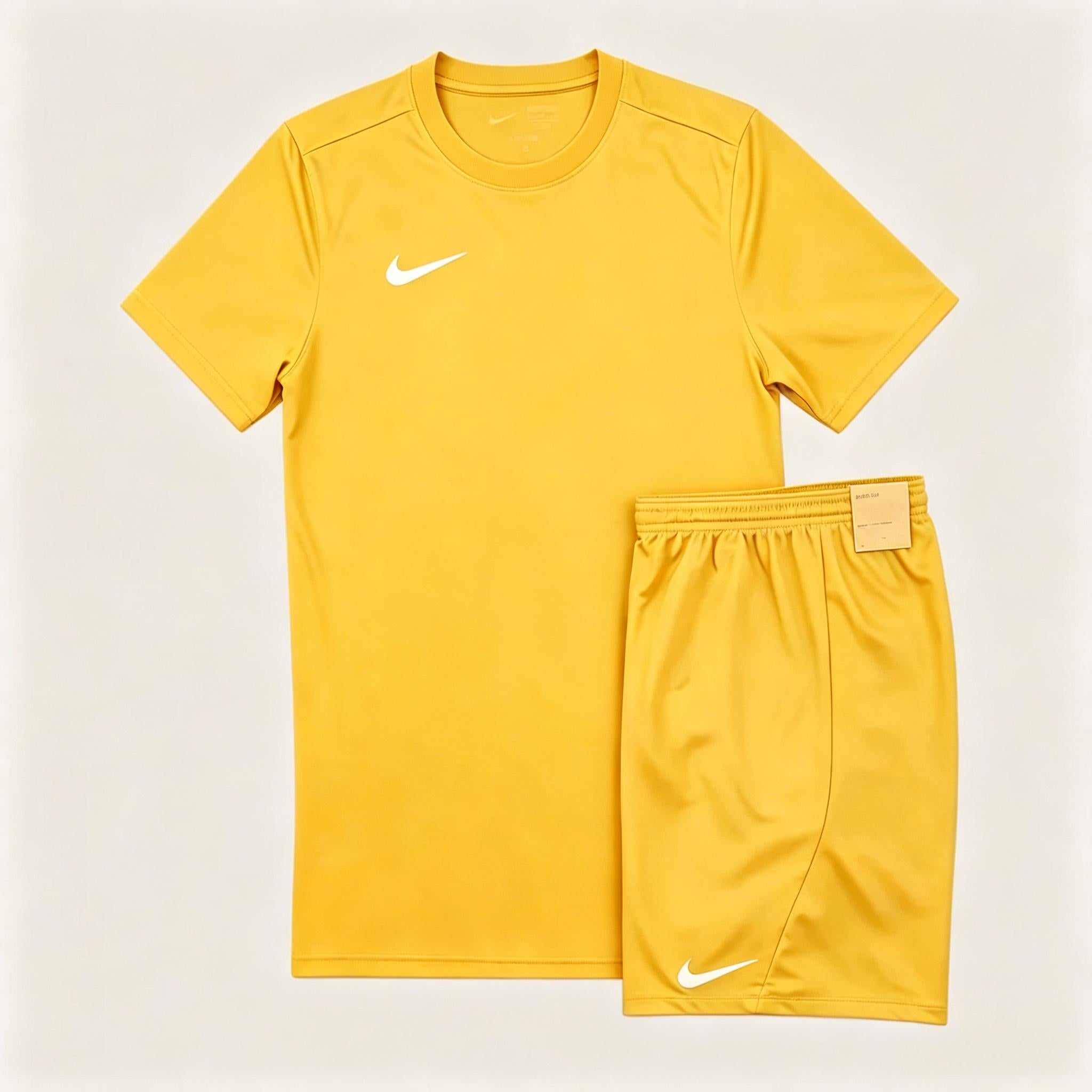 Comfortable and breathable men's sportswear