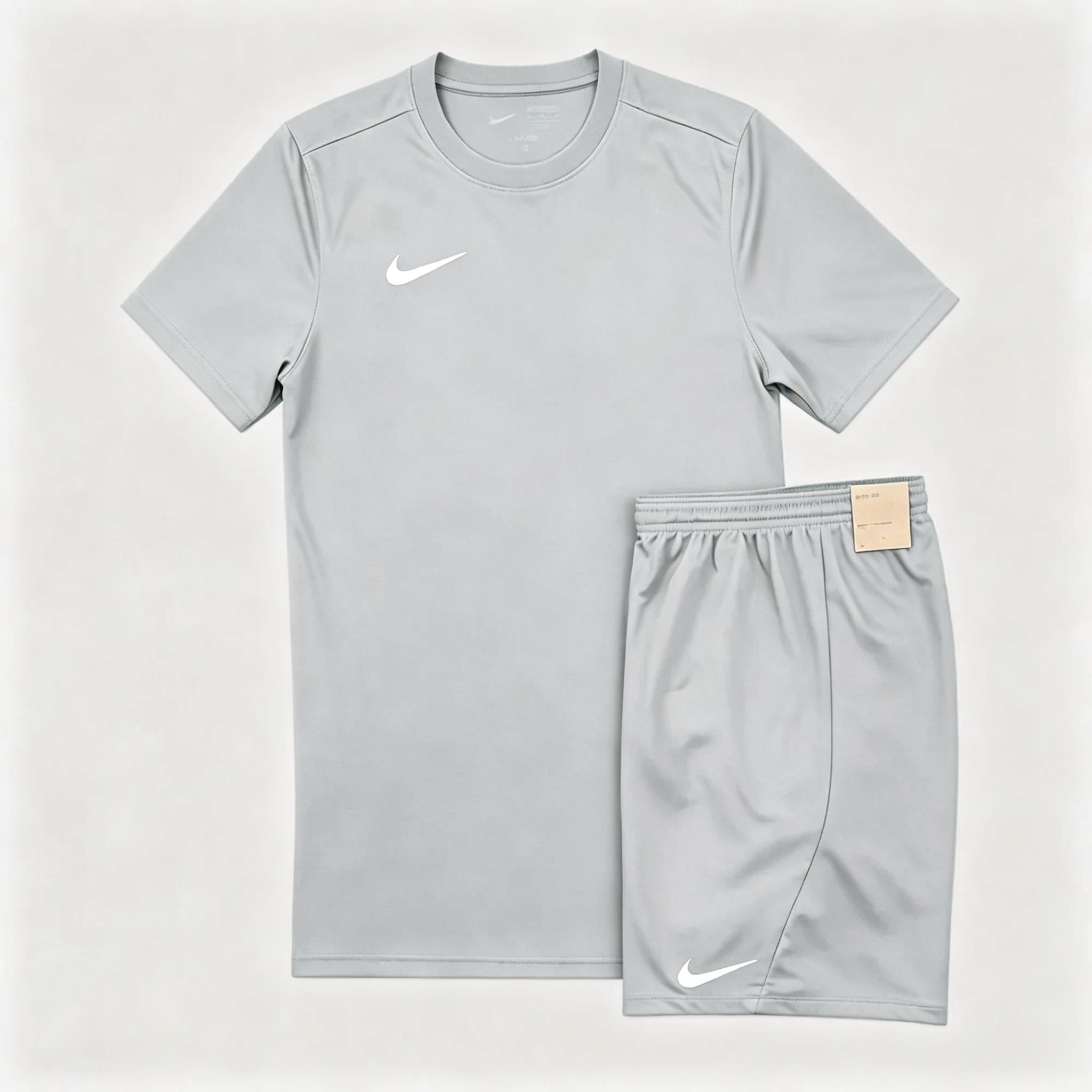 Comfortable and breathable men's sportswear